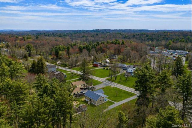 639 Burlingham Road, Bloomingburg, NY 12721