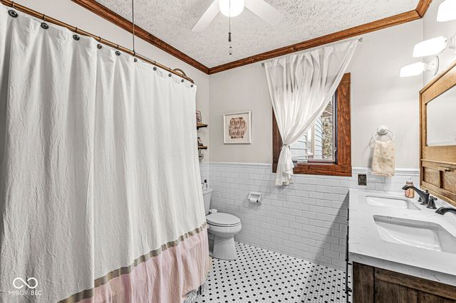 875 S 9th Street, Noblesville, IN 46060