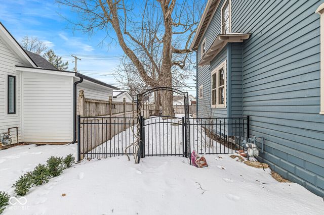 875 S 9th Street, Noblesville, IN 46060