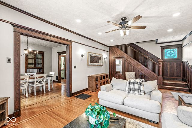 875 S 9th Street, Noblesville, IN 46060