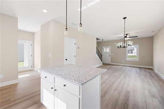 104 Winston Way, Carrollton, GA 30117