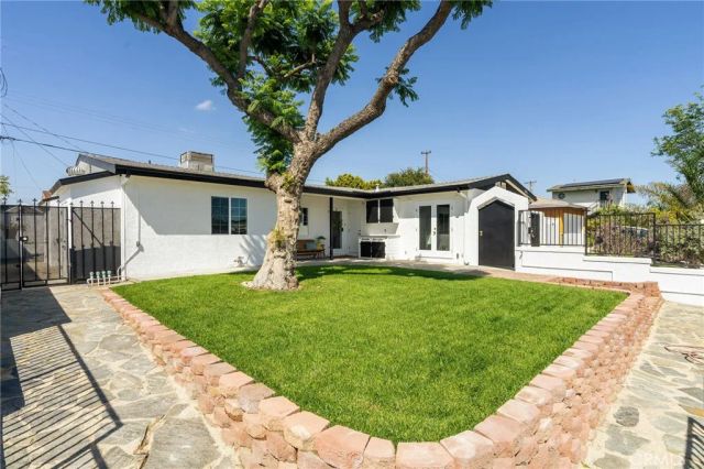 2457 W Glenoaks, Anaheim, CA 92801