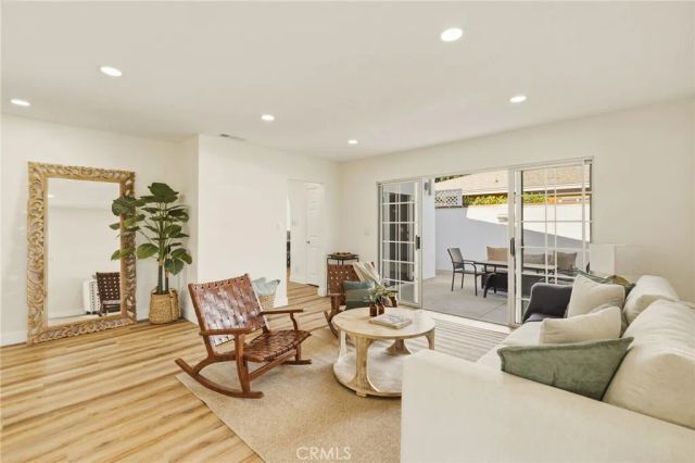 2457 W Glenoaks, Anaheim, CA 92801