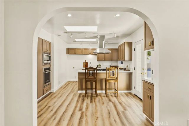 2457 W Glenoaks, Anaheim, CA 92801