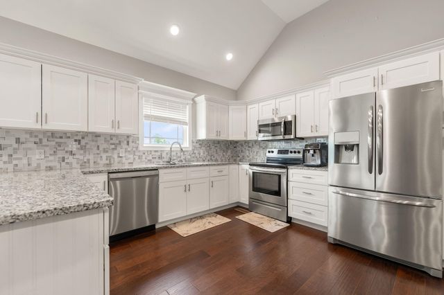 413 Natures Valley Drive, Somerset, KY 42503