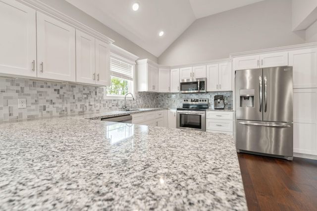 413 Natures Valley Drive, Somerset, KY 42503