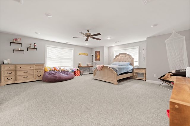 413 Natures Valley Drive, Somerset, KY 42503