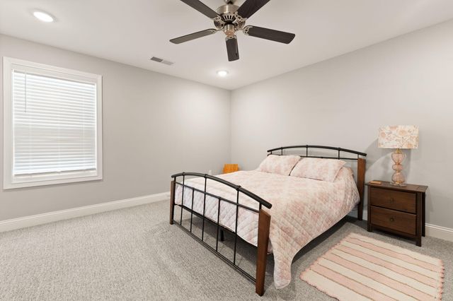 413 Natures Valley Drive, Somerset, KY 42503