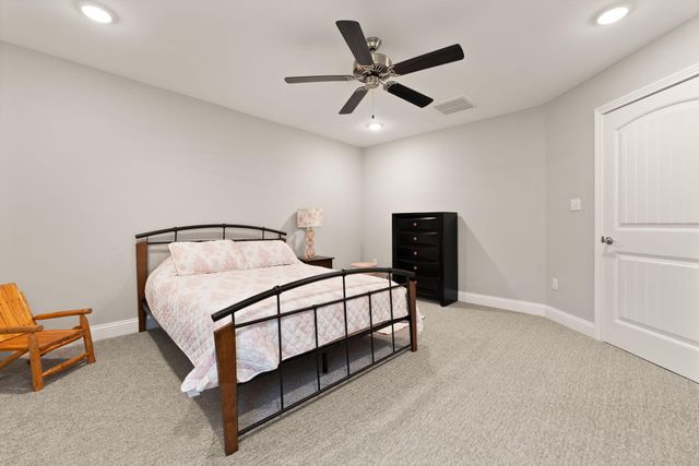 413 Natures Valley Drive, Somerset, KY 42503