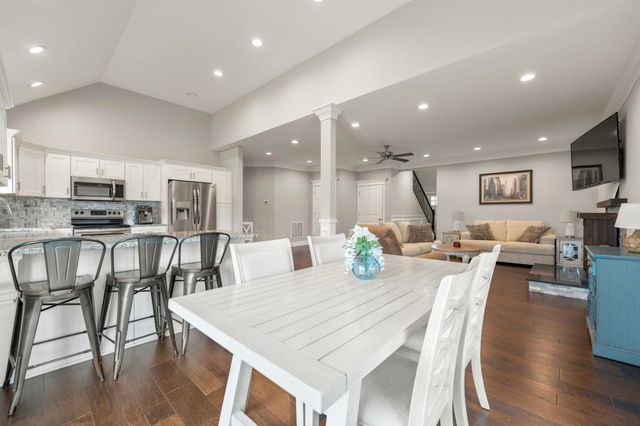 413 Natures Valley Drive, Somerset, KY 42503