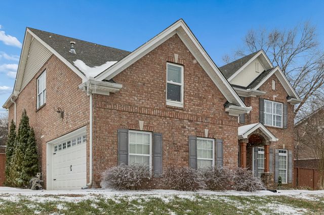 4833 Rainer Dr, Old Hickory, TN 37138