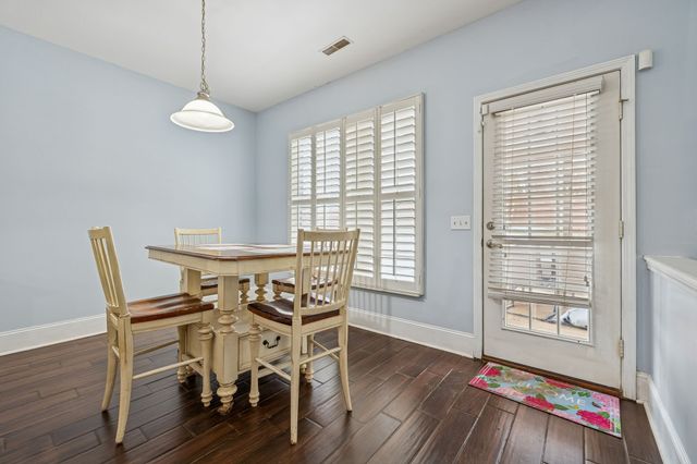 4833 Rainer Dr, Old Hickory, TN 37138