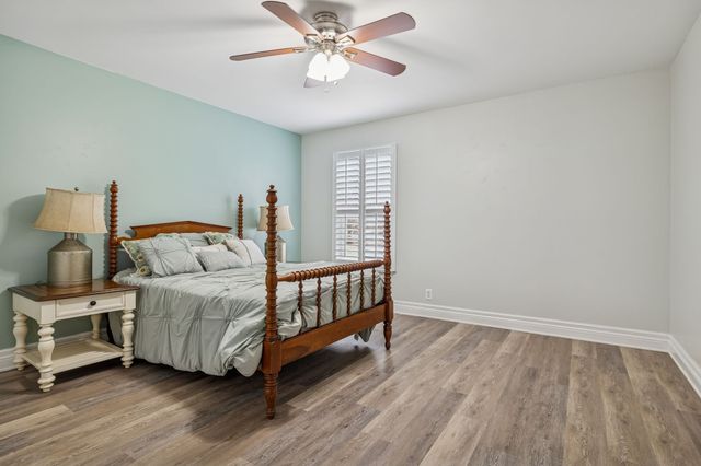 4833 Rainer Dr, Old Hickory, TN 37138