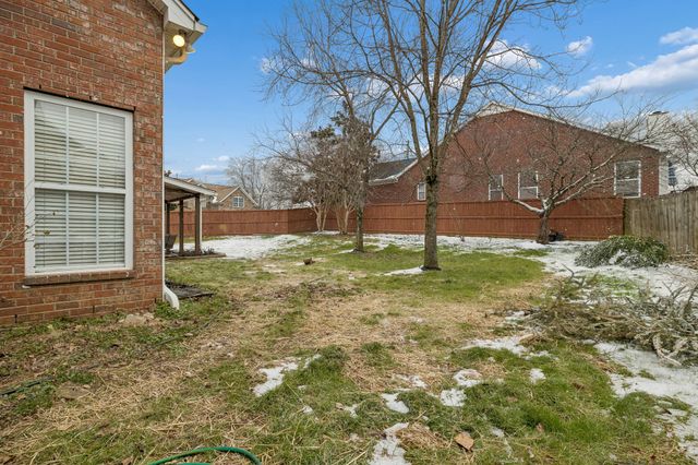 4833 Rainer Dr, Old Hickory, TN 37138