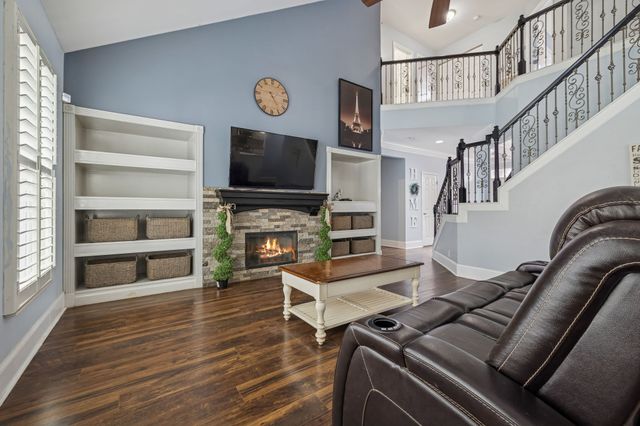 4833 Rainer Dr, Old Hickory, TN 37138