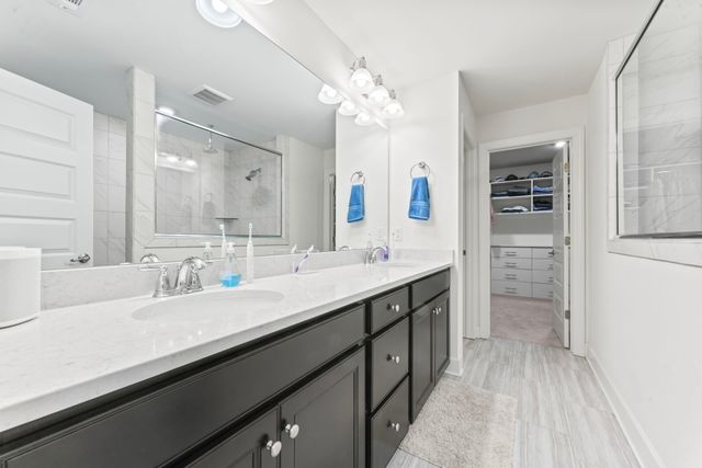 4120 Magnolia Farms Dr, Hermitage, TN 37076
