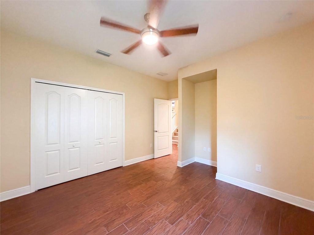 Image 14 of property listing at 1121 THORNBURY DRIVE, Parrish, FL 34219
