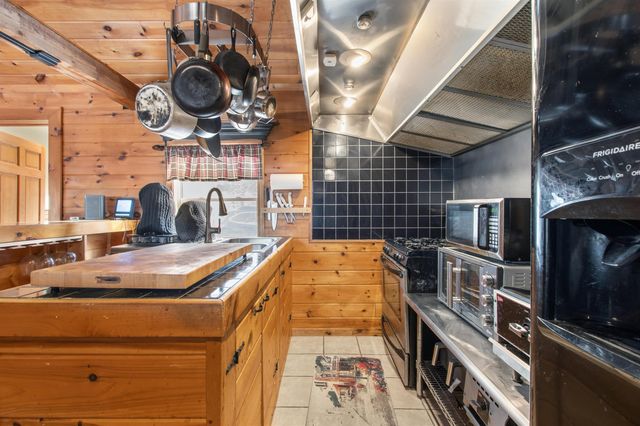 711 Piper Hill Road, Stewartstown, NH 03576