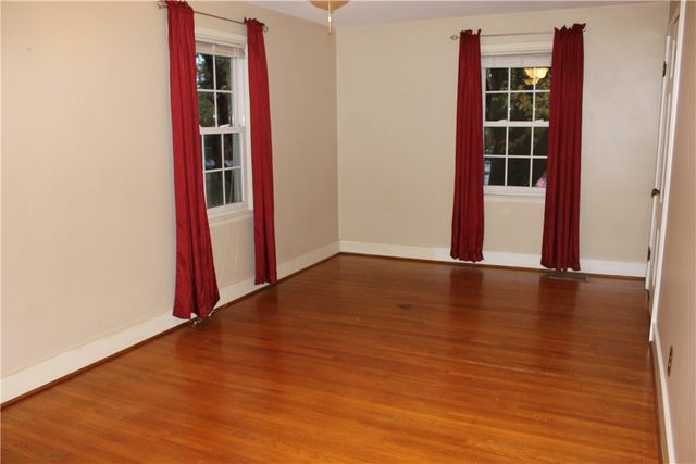 20 Lincoln Drive, Lockport City, NY 14094