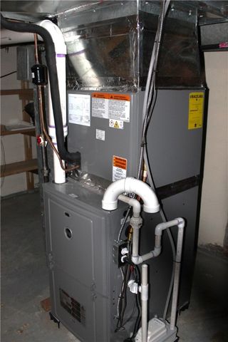 20 Lincoln Drive, Lockport City, NY 14094