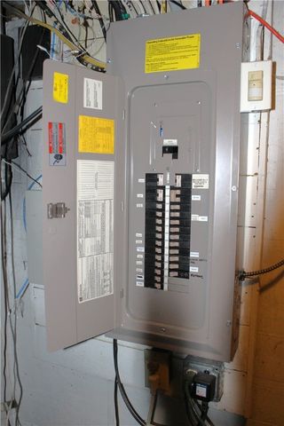 20 Lincoln Drive, Lockport City, NY 14094