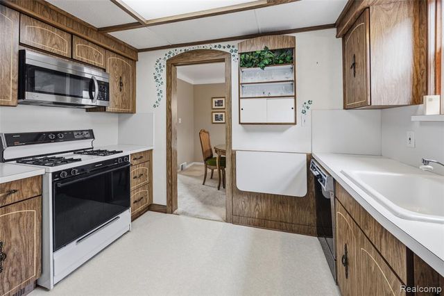 23636 Edward Street, Dearborn, MI 48128