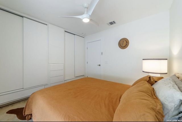 239 Brahan Blvd Apt B, San Antonio, TX 78215