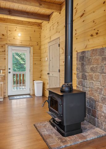 3331 Adamson Branch Rd, Liberty, TN 37095