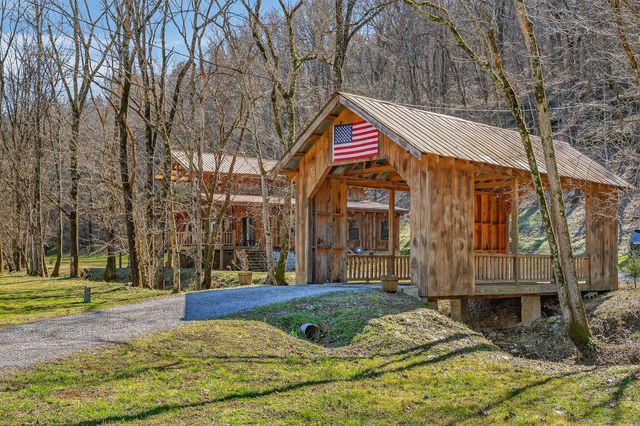 3331 Adamson Branch Rd, Liberty, TN 37095