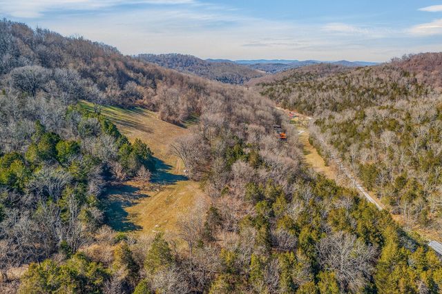 3331 Adamson Branch Rd, Liberty, TN 37095