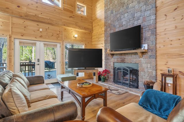 3331 Adamson Branch Rd, Liberty, TN 37095