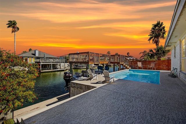 13822 Brigantine Drive Dr, Corpus Christi, TX 78418