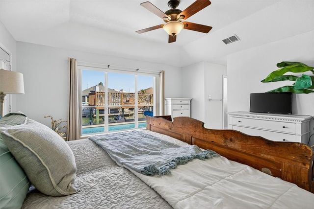 13822 Brigantine Drive Dr, Corpus Christi, TX 78418