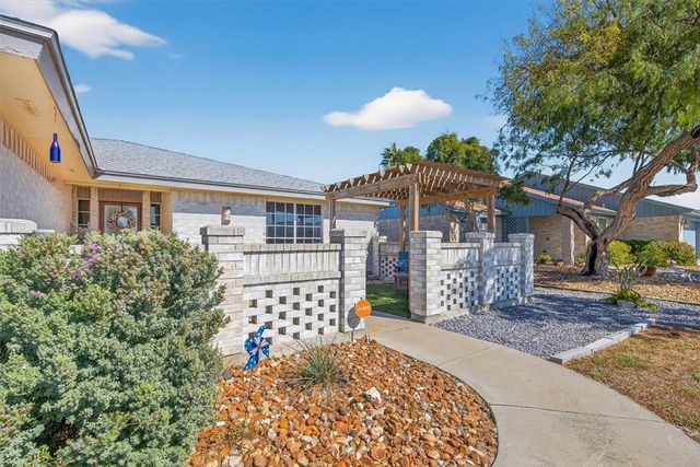 13822 Brigantine Drive Dr, Corpus Christi, TX 78418