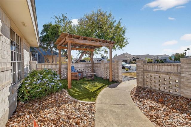 13822 Brigantine Drive Dr, Corpus Christi, TX 78418