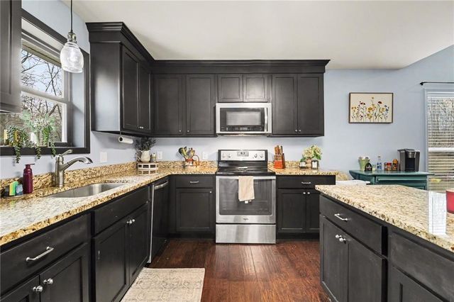 368 Mountain Creek Lane, Maysville, GA 30558