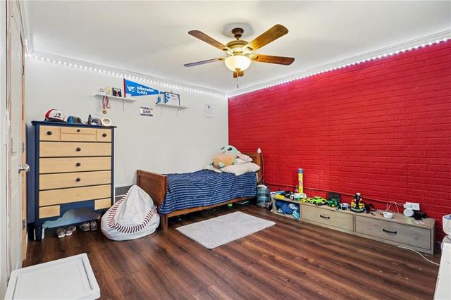 368 Mountain Creek Lane, Maysville, GA 30558