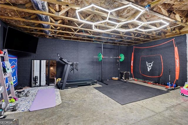 368 Mountain Creek Lane, Maysville, GA 30558