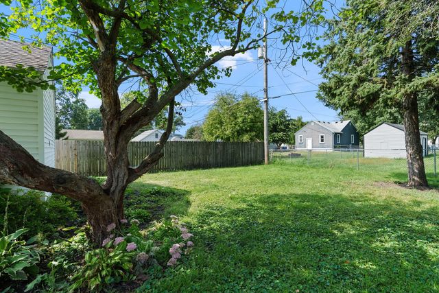 2629 39th Avenue, Moline, IL 61265