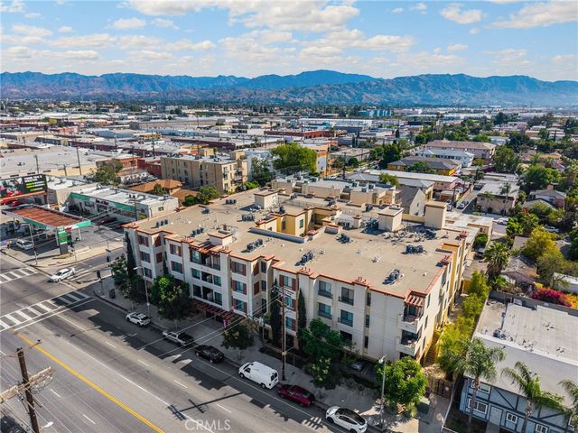 6938 Laurel Canyon, North Hollywood, CA 91605