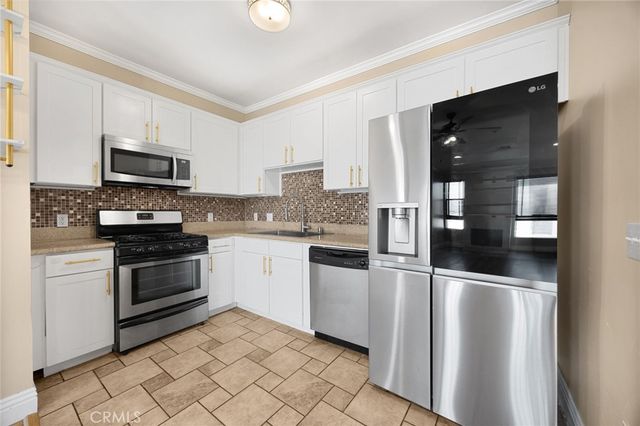 6938 Laurel Canyon, North Hollywood, CA 91605