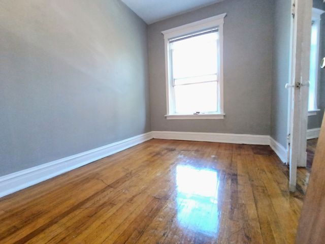 3516 N Broadway Street 2, Chicago, IL 60657