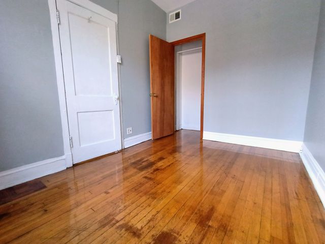 3516 N Broadway Street 2, Chicago, IL 60657