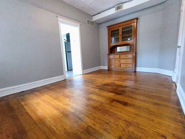 3516 N Broadway Street 2, Chicago, IL 60657