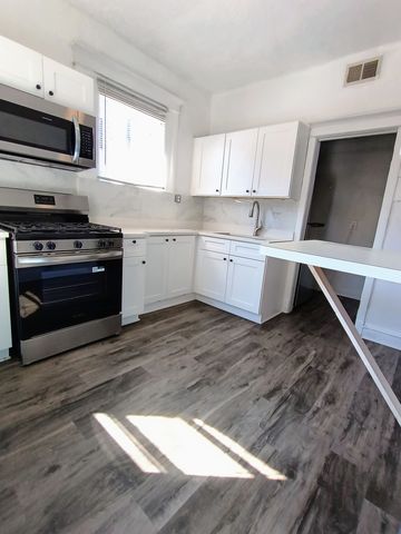 3516 N Broadway Street 2, Chicago, IL 60657