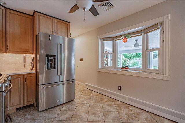 1212 Macungie Avenue, Emmaus Boro, PA 18049