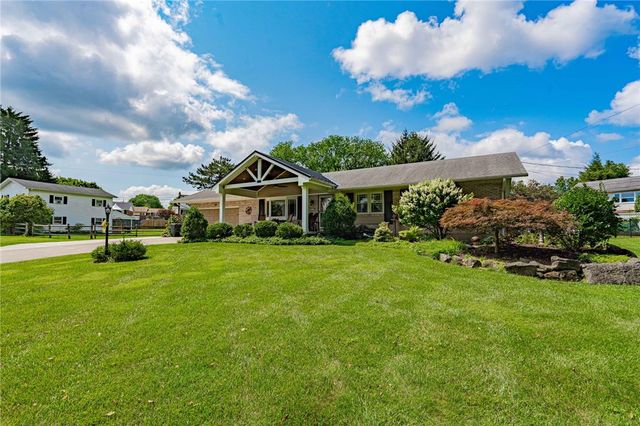 1212 Macungie Avenue, Emmaus Boro, PA 18049