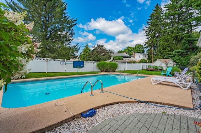 1212 Macungie Avenue, Emmaus Boro, PA 18049