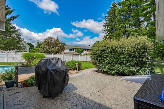 1212 Macungie Avenue, Emmaus Boro, PA 18049