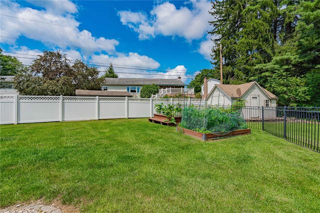 1212 Macungie Avenue, Emmaus Boro, PA 18049